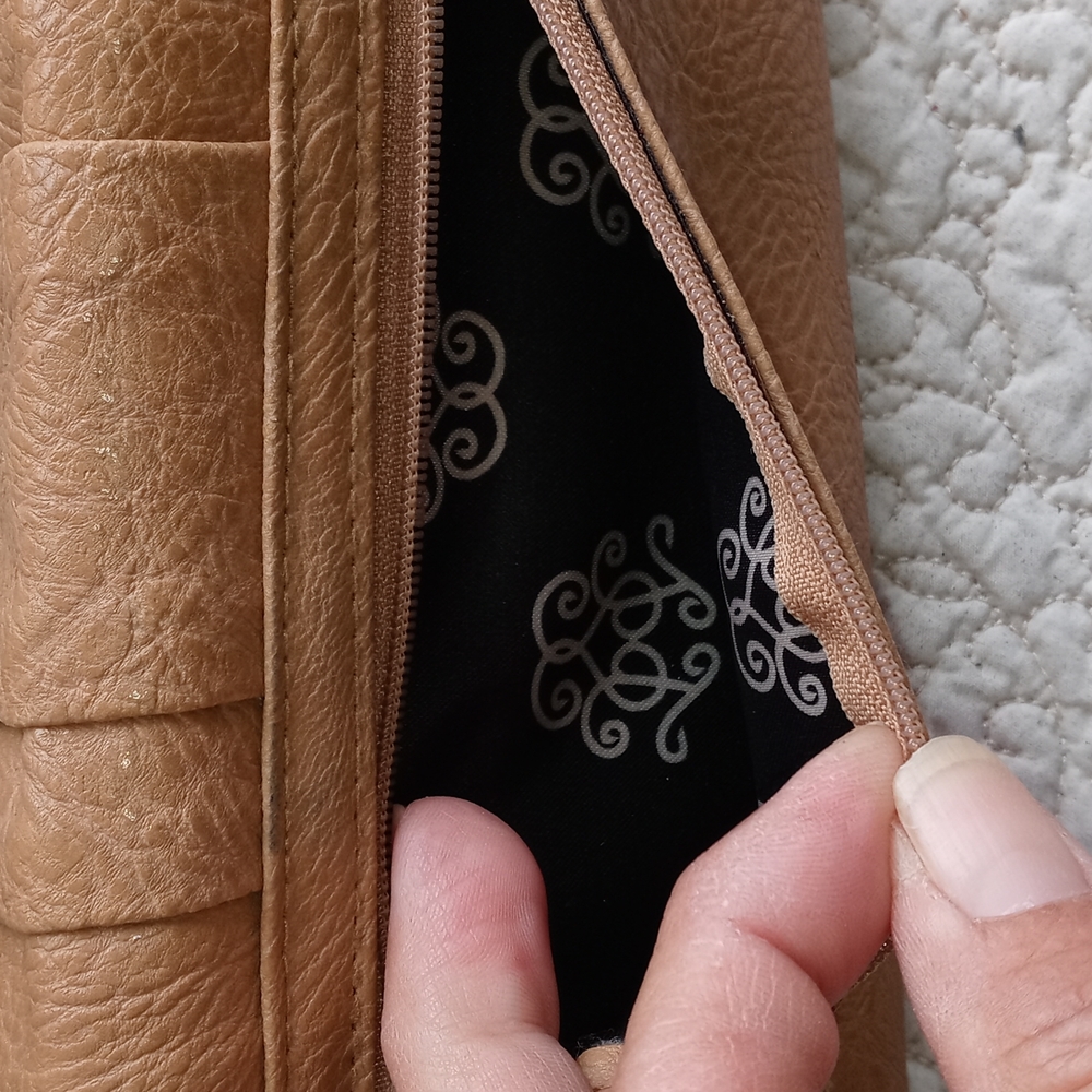 JESSICA SIMPSON WALLETT - Picture 3 of 7